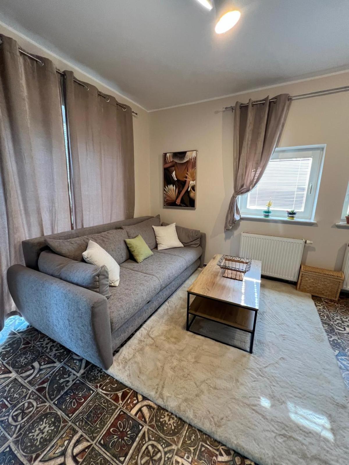 מריבור Centralpark Suites מראה חיצוני תמונה