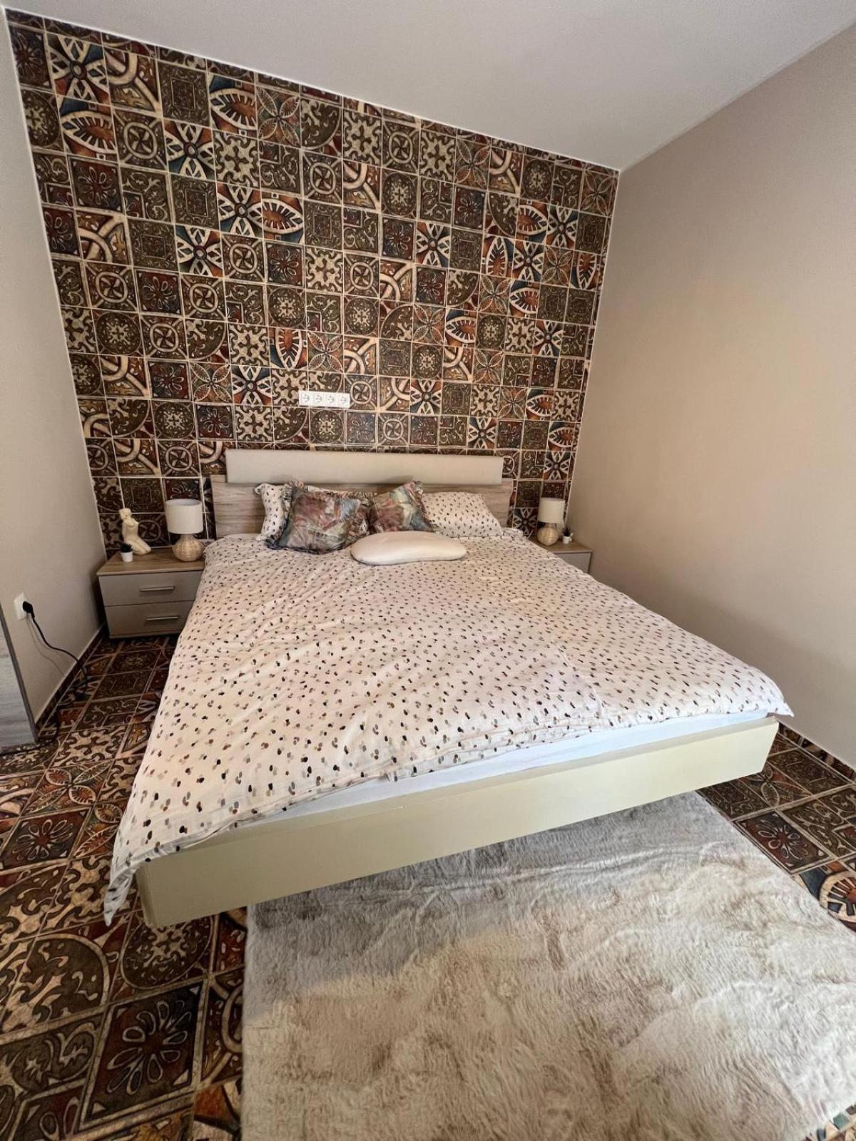 מריבור Centralpark Suites מראה חיצוני תמונה